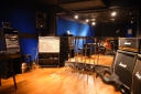 大阪府高槻市の音楽スタジオ　As is music 高槻店Blue studio 13帖　他にRED 16帖、ORANGE 13帖、GREEN 10帖